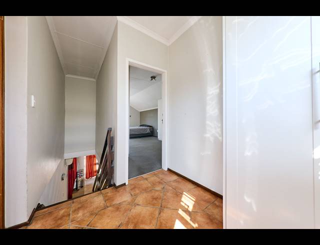 4 BEDROOM HOUSE FOR SALE IN BARBEQUE DOWNS